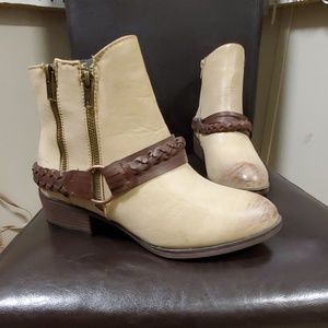 Pierre Dumas ankle boots
